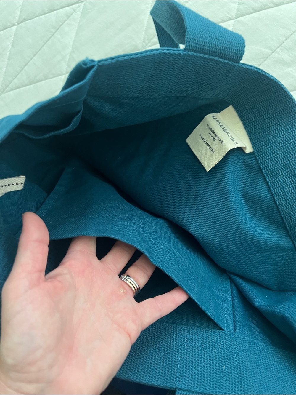 PAIR of Barnes & Noble A BAG of BOOKS Tote Bags - teal and deep royal blue - Picture 6 of 16